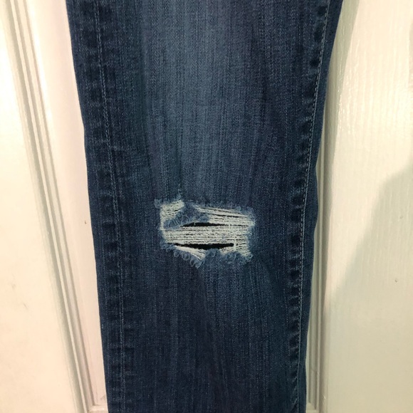 AG GUC jeans distressed the relaxed straight leg - Picture 3 of 4